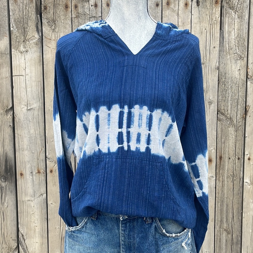 Ladies Bright and Unique EARTHhBOUND TIE DYE HOODIE SIZE SM